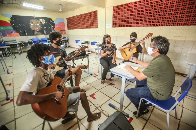 <div class='credito_fotos'>Foto: Alex Ribeiro / Ag. Pará | <a href='/midias/2020/originais/6979_b744de64-5f26-7fae-244c-d6bd4fe8f4e9.jpg' download><i class='fa-solid fa-download'></i> Download</a></div>