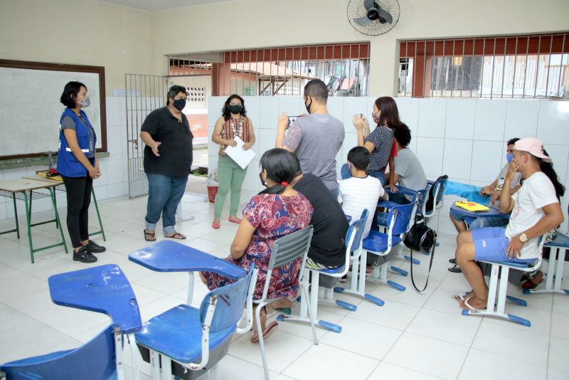 Belém, Pará, Brasil - ENCERRAMENTO OFICINA DE SERIGRA - 06/11/2020. <div class='credito_fotos'>Foto: Ricardo Amanajás / Ag. Pará | <a href='/midias/2020/originais/7003_d3baa194-a9de-f290-eb56-5455b40127d9.jpg' download><i class='fa-solid fa-download'></i> Download</a></div>