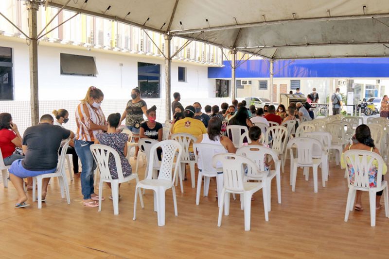 Belém, Pará, Brasil. INÃCIO ATENDIMENTO PÓS COVID - 02/12/2020. <div class='credito_fotos'>Foto: Ricardo Amanajás / Ag. Pará | <a href='/midias/2020/originais/7068_812cf15d-57d6-5120-b9f6-a96c8c871ff3.jpg' download><i class='fa-solid fa-download'></i> Download</a></div>