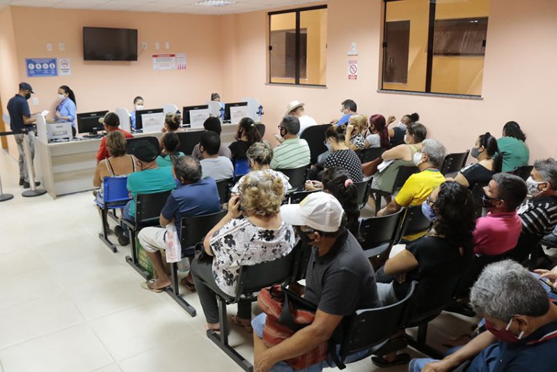 Belém, Pará, Brasil. INÃCIO ATENDIMENTO PÓS COVID - 02/12/2020. <div class='credito_fotos'>Foto: Ricardo Amanajás / Ag. Pará | <a href='/midias/2020/originais/7068_b8142d01-1fdd-931f-eba3-3f5bdacb52b4.jpg' download><i class='fa-solid fa-download'></i> Download</a></div>