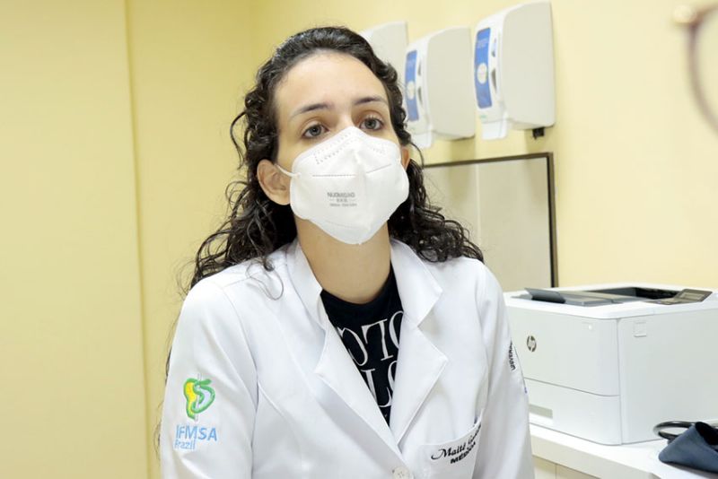 Belém, Pará, Brasil. INÃCIO ATENDIMENTO PÓS COVID - MAITE GADELHA - MÉDICA CLÃNICA GERAL - 02/12/2020. <div class='credito_fotos'>Foto: Ricardo Amanajás / Ag. Pará | <a href='/midias/2020/originais/7068_e24d9230-97bb-3896-10a0-e7a551a4af2d.jpg' download><i class='fa-solid fa-download'></i> Download</a></div>