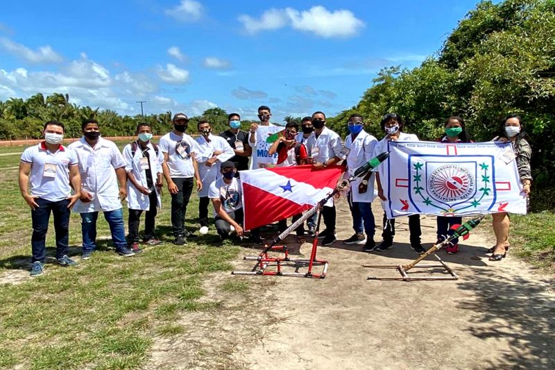 Alunos da Escola Técnica de Salvaterra conquistam premiação na Mostra Brasileira de Foguetes <div class='credito_fotos'>Foto: ASCOM SEDUC | <a href='/midias/2020/originais/7112_2cf58e40-f862-1c6f-9071-ef5ba9177911.jpg' download><i class='fa-solid fa-download'></i> Download</a></div>