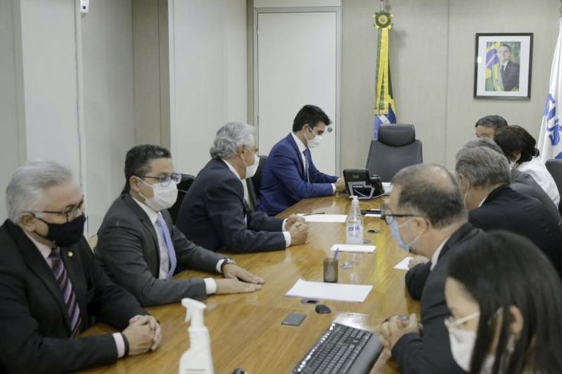 Reunião equipe técnica Ministério da saúde <div class='credito_fotos'>Foto: Jailson Sam / Divulgação   |   <a href='/midias/2020/originais/7119_e6d16811-77dd-372b-51fc-e7b54d5700d8.jpg' download><i class='fa-solid fa-download'></i> Download</a></div>