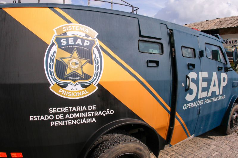Governo entrega primeiros veículos blindados para segurança pública do Pará <div class='credito_fotos'>Foto: Ricardo Amanajás / Ag. Pará | <a href='/midias/2020/originais/7135_eb5fcb90-95a5-6c06-826c-f38a973bb774.jpg' download><i class='fa-solid fa-download'></i> Download</a></div>