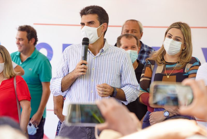 150 estudantes de Salvaterra foram beneficiados com a entrega da Escola de Ensino Fundamental Condeixa. A unidade escolar resulta de uma parceria entre a prefeitura municipal e o Governo do Estado, por meio da Secretaria de Estado de Educação <div class='credito_fotos'>Foto: Marco Santos / Ag. Pará | <a href='/midias/2020/originais/7138_4c18230e-b7d5-cc79-6c16-a060fd0c63c5.jpg' download><i class='fa-solid fa-download'></i> Download</a></div>