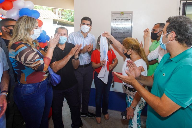 150 estudantes de Salvaterra foram beneficiados com a entrega da Escola de Ensino Fundamental Condeixa. A unidade escolar resulta de uma parceria entre a prefeitura municipal e o Governo do Estado, por meio da Secretaria de Estado de Educação <div class='credito_fotos'>Foto: Marco Santos / Ag. Pará | <a href='/midias/2020/originais/7138_590569e0-7e56-6771-e245-2d5b23f934e5.jpg' download><i class='fa-solid fa-download'></i> Download</a></div>