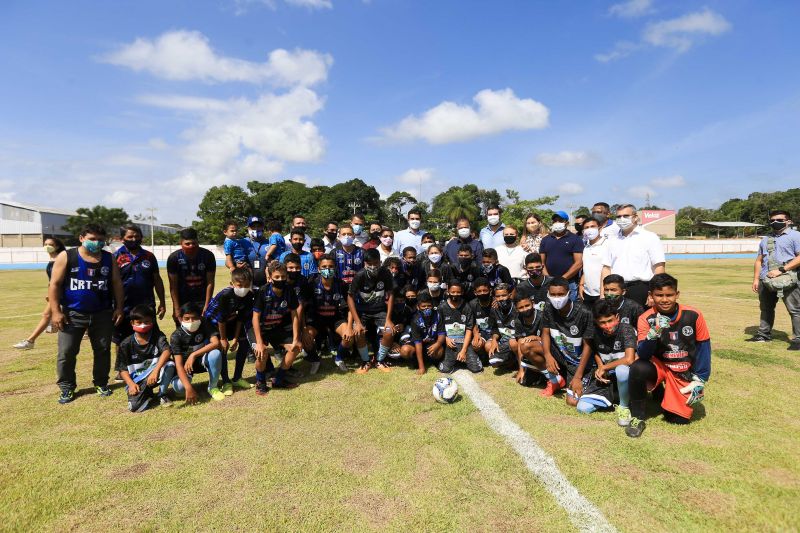 Inauguração do Estádio Municipal Begozão - Benevides <div class='credito_fotos'>Foto: Jader Paes / Agência Pará | <a href='/midias/2020/originais/7147_46ae17bc-344f-14b3-1bdb-fd47ef841410.jpg' download><i class='fa-solid fa-download'></i> Download</a></div>