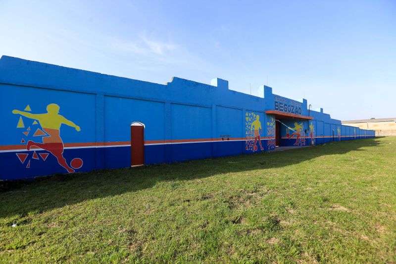 Inauguração do Estádio Municipal Begozão - Benevides <div class='credito_fotos'>Foto: Jader Paes / Agência Pará | <a href='/midias/2020/originais/7147_7f015cf5-159a-851a-7b7e-6b58bf1b8b2b.jpg' download><i class='fa-solid fa-download'></i> Download</a></div>