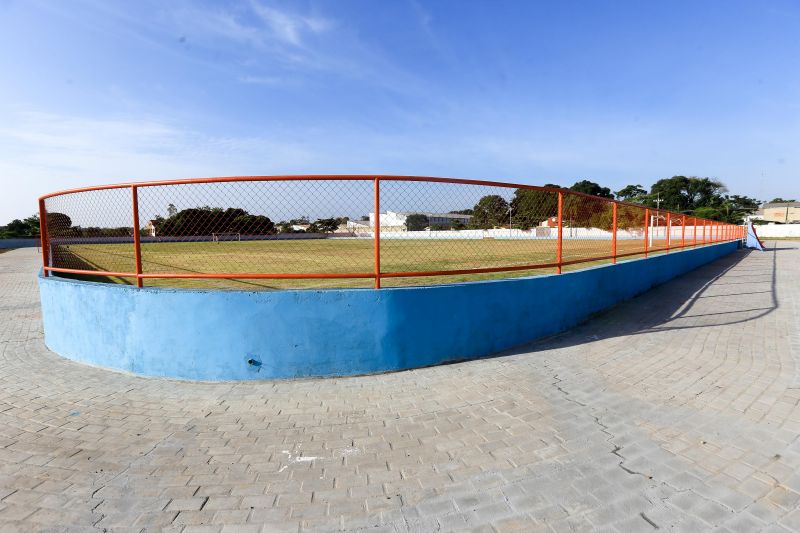 Inauguração do Estádio Municipal Begozão - Benevides <div class='credito_fotos'>Foto: Jader Paes / Agência Pará | <a href='/midias/2020/originais/7147_b3740fc6-a057-a7ce-16be-e4e84c148a0a.jpg' download><i class='fa-solid fa-download'></i> Download</a></div>