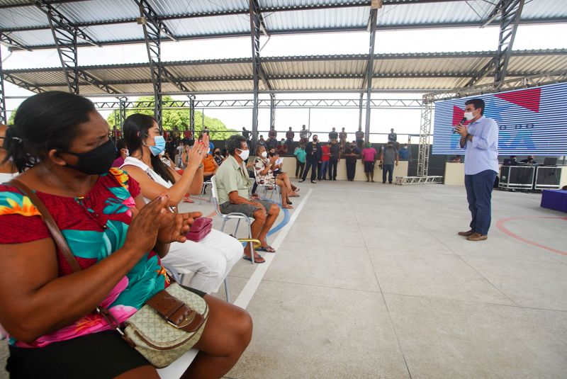 Governo do Estado Entrega títulos de terra em Santa Maria do Pará <div class='credito_fotos'>Foto: Marco Santos / Ag. Pará | <a href='/midias/2020/originais/7150_4c698613-a99c-e741-03b6-dec808e40783.jpg' download><i class='fa-solid fa-download'></i> Download</a></div>