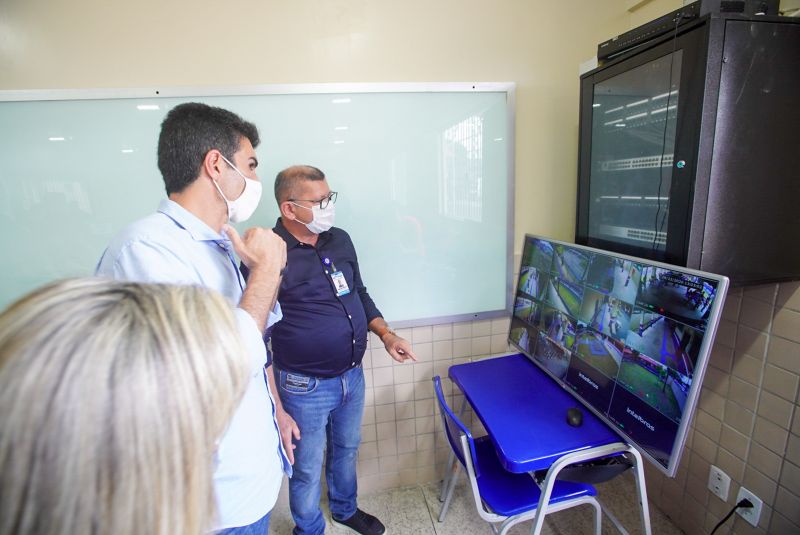 Governo inaugura Escola Severiano Benedito de Souza em Santa Maria do Pará <div class='credito_fotos'>Foto: Marco Santos / Ag. Pará   |   <a href='/midias/2020/originais/7152_386d311d-576c-753e-db46-f664814c12c9.jpg' download><i class='fa-solid fa-download'></i> Download</a></div>