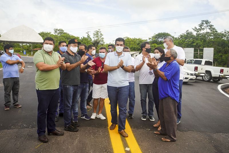 Governo inaugura Nova estrada de acesso ao Aeroporto de Salinas
<div class='credito_fotos'>Foto: Marco Santos / Ag. Pará | <a href='/midias/2020/originais/7157_fff8e788-0dc8-d879-8135-32e6f71f6c4b.jpg' download><i class='fa-solid fa-download'></i> Download</a></div>