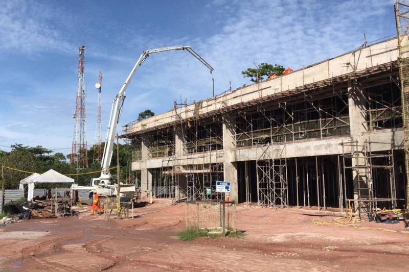  construção do segundo pavimento do CCO;