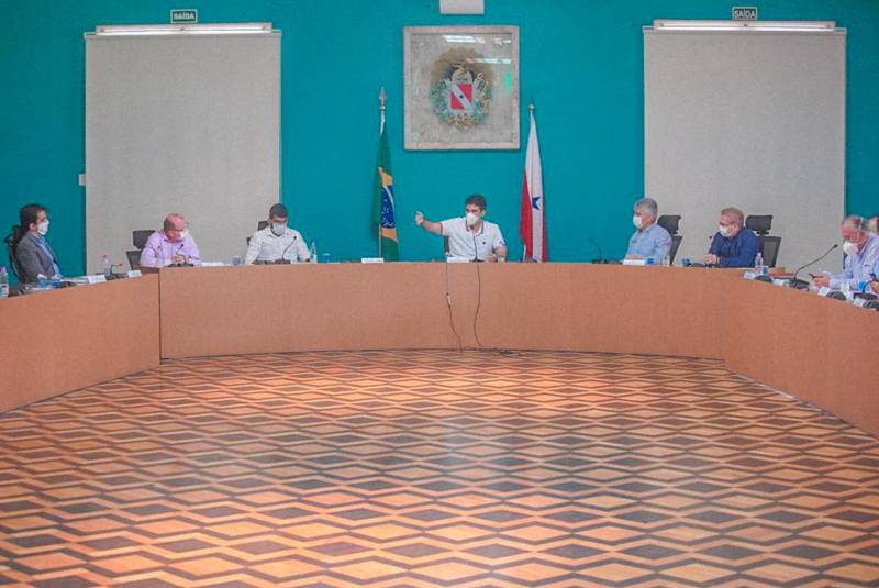  No dia 10 deste mês, o governador Helder Barbalho reuniu com representantes de órgãos de controle e fiscalização para alinhar protocolos na aplicação de recursos públicos durante o período de pandemia do covid-19. 