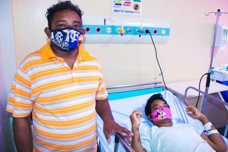 acompanhante e usuário do HRPM agradecem os doadores de sangue