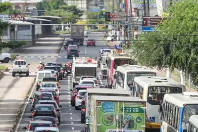 notícia: Acidentes causados por avanço de sinal vermelho caem no Pará 