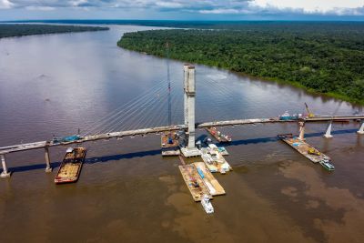 notícia: Ponte Rio Moju já está religada e pronta para a fase de concretagem