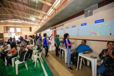 notícia: Secom realiza oficina de jornalismo no Icuí, em Ananindeua