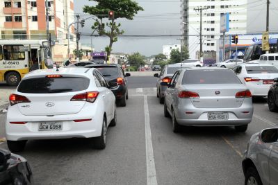 notícia: Veículos com finais de placa 01, 11, 21 e 31 devem ser licenciados até sexta (6)