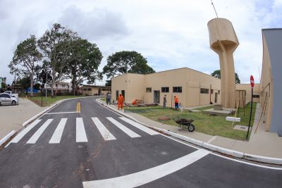 notícia: População de Abaetetuba comemora chegada de novo hospital