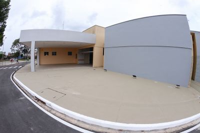 galeria: População de Abaetetuba comemora chegada de novo hospital