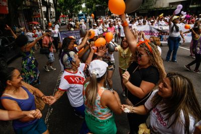 galeria: Caminhada lança campanha para garantir o protagonismo da mulher nas políticas públicas