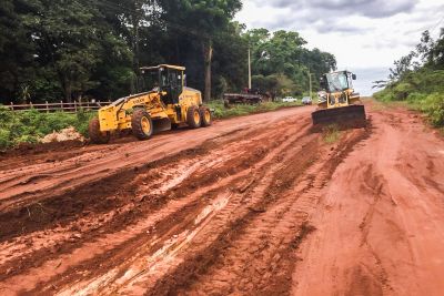 galeria: Setran executa serviços de conservação na PA-427, em Alenquer