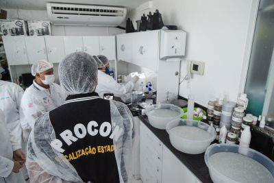 notícia: Procon Pará e Polícia Civil vistoriam farmácias de manipulação, em Belém