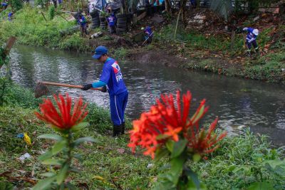 galeria: LIMPEZA DO CANAL DA ANTÔNIO BAENA COM A PEDRO MIRANDA