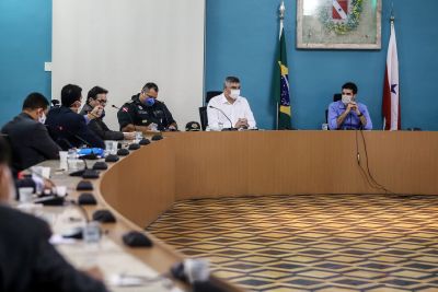galeria: Governo e instituições bancárias firmam estratégia para evitar aglomerações