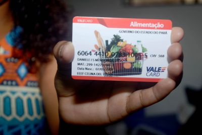 notícia: Entrega do vale-alimentação escolar entra na reta final