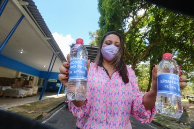 notícia: Estado arrecada milhares de litros de álcool e água sanitária para doações
