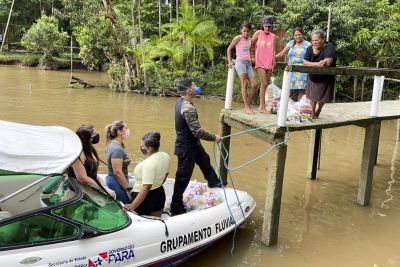 notícia: Comunidades ribeirinhas recebem 200 cestas básicas 