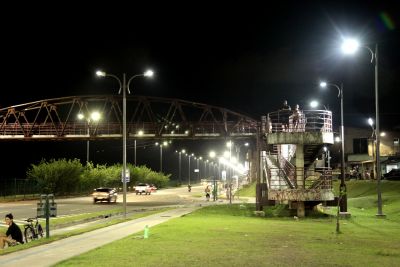 notícia: Governo entrega iluminação recuperada no prolongamento da João Paulo II 