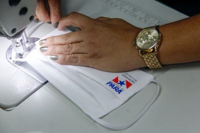 galeria: Fábrica Esperança produz máscaras para Seduc