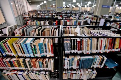 notícia: Biblioteca Pública Arthur Vianna retoma atendimento por agendamento