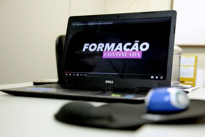 notícia: Educadores apostam na formação continuada durante isolamento social
