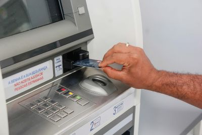 notícia: Funcionalismo público estadual recebe salário de dezembro antes do Natal