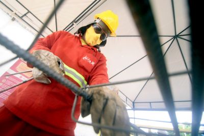notícia: Pará desponta com saldo positivo de 7 mil postos de trabalho no setor industrial