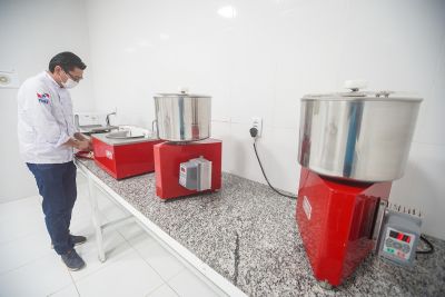 notícia: Tomé-Açu, no nordeste, sediará a quinta Escola-Indústria do Chocolate do Pará