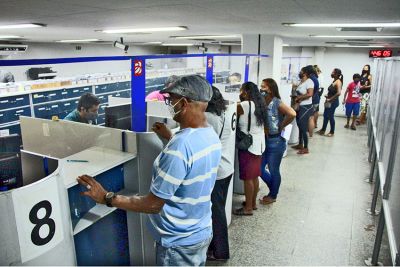 notícia: Aniversariantes do mês de maio começam a receber o benefício Renda Pará