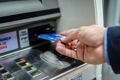 notícia: Pagamento dos servidores estaduais segue em dia e começa no dia 28 de abril