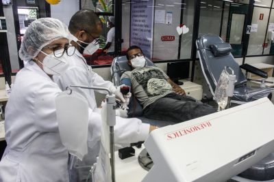 notícia: Parcerias reforçam coleta de sangue na capital e interior. Hemocentros abrem no final de semana.