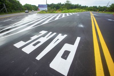 notícia: Estrada de acesso ao aeroporto de Salinas é entregue pelo governo do Estado