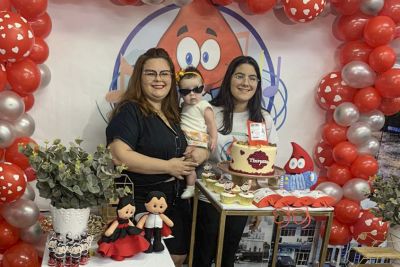 notícia: Jovem celebra idade nova com 'aniversário solidário' e ajuda a abastecer estoque do Hemopa