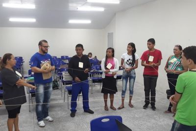 notícia: Moradores do Icuí-Guajará e vizinhos do bairro recebem formação ambiental