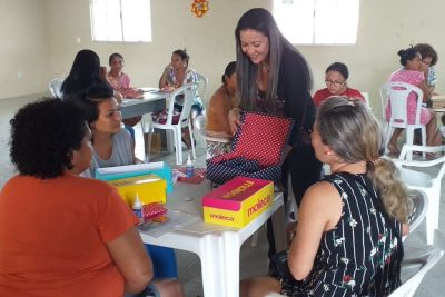 notícia: Equipe Social da Cosanpa realiza ação social em Ananindeua