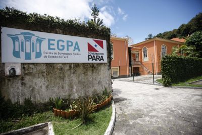 notícia: Escola de Governança inicia inscrições para cursos de capacitação
