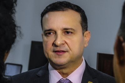 notícia: PC prende um dos acusados de envolvimento na morte de empresário