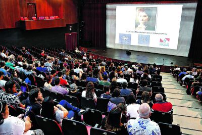 notícia: Aniversário do Schivasappa leva três dias de programação ao palco do teatro